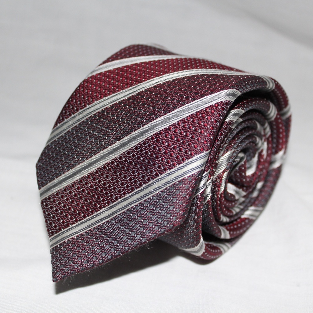Canali 1934 red and silver striped silk tie